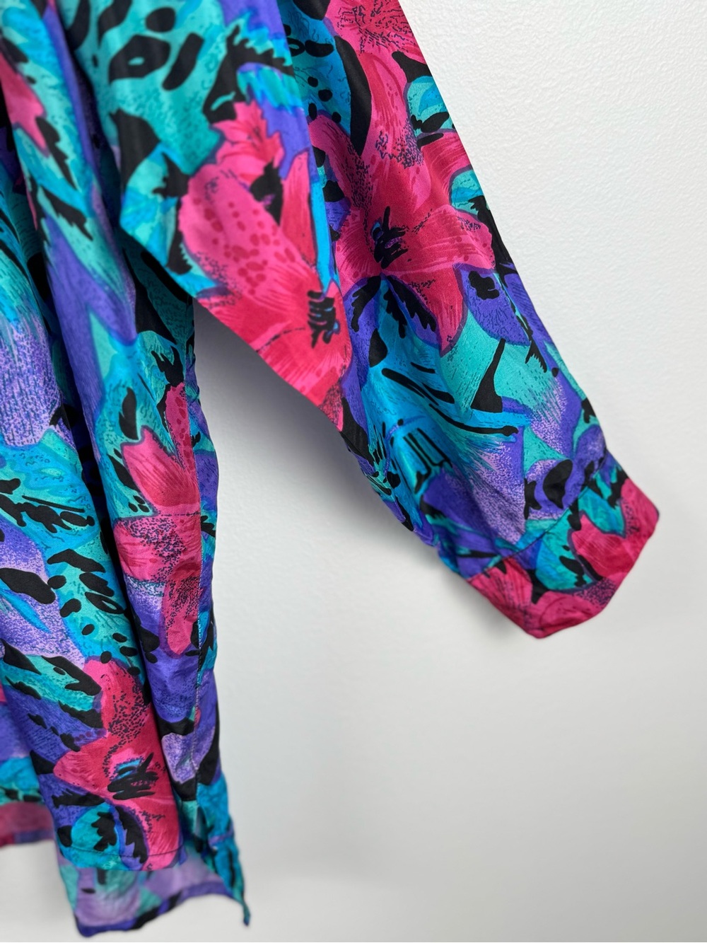 Stunt Collections Silk Blouse 2X - Picture 6 of 15